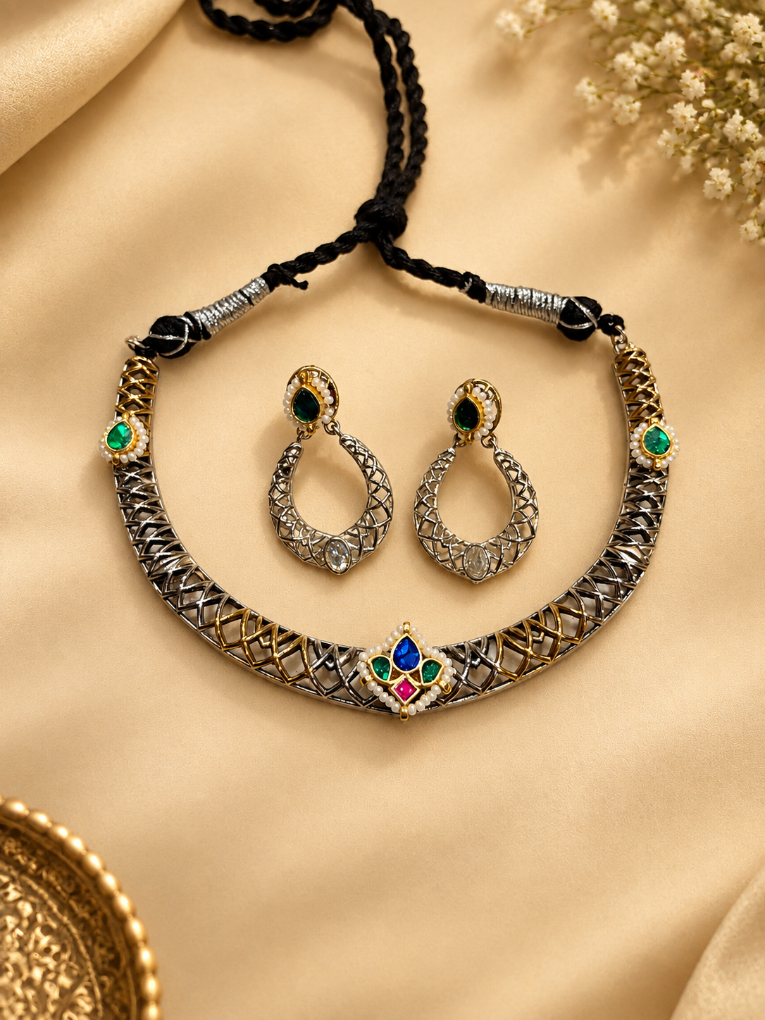 Traditional Dual Tone Hasli Set – Jaali Design with Green & Blue Pachi kundan Accents