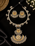 Dual-Tone Hasli Necklace Set with Kundan Chandbali Pendant & Earrings – Navratri Collection