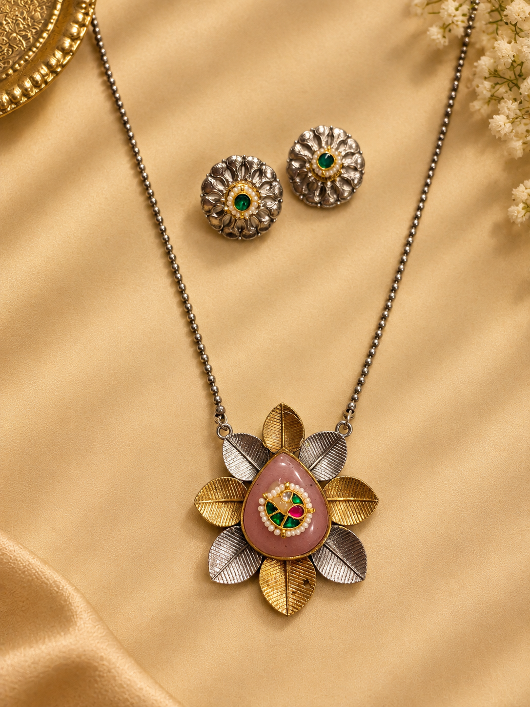 Dual Tone Flower Chain Necklace Set with Pachi Kundan Detailing – Pink