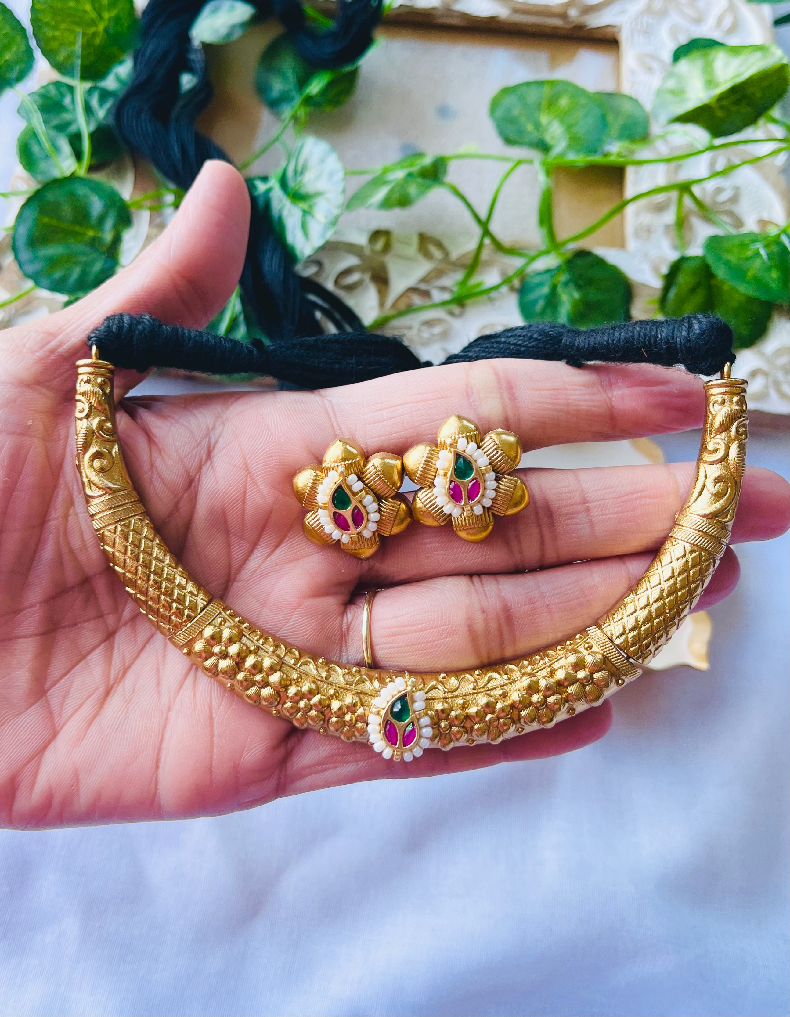 Indian Kundan brass Hasli set with studs—Desi Luxe NZ