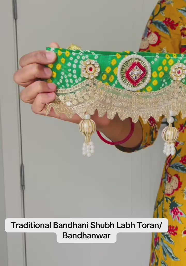 Green Bandhani Toran
